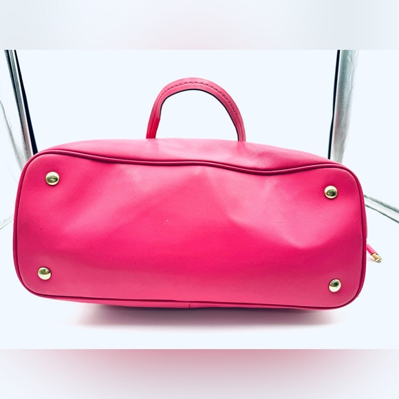 Coach Peyton Leather Drawstring Carryall - Picture 3 of 16